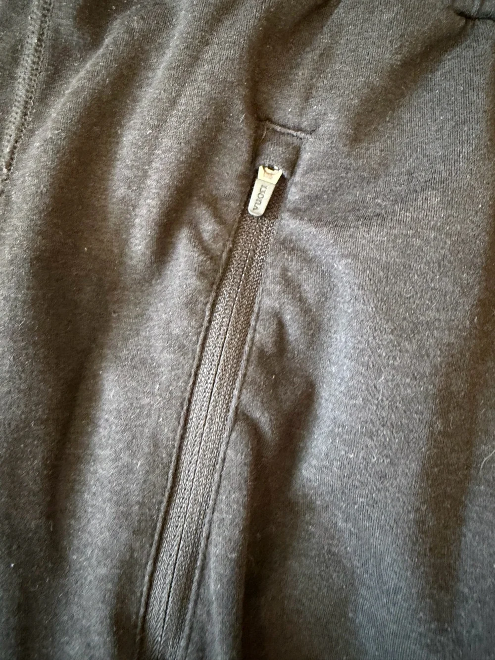 Vuori Black Sunday Performance Joggers men’s size Medium